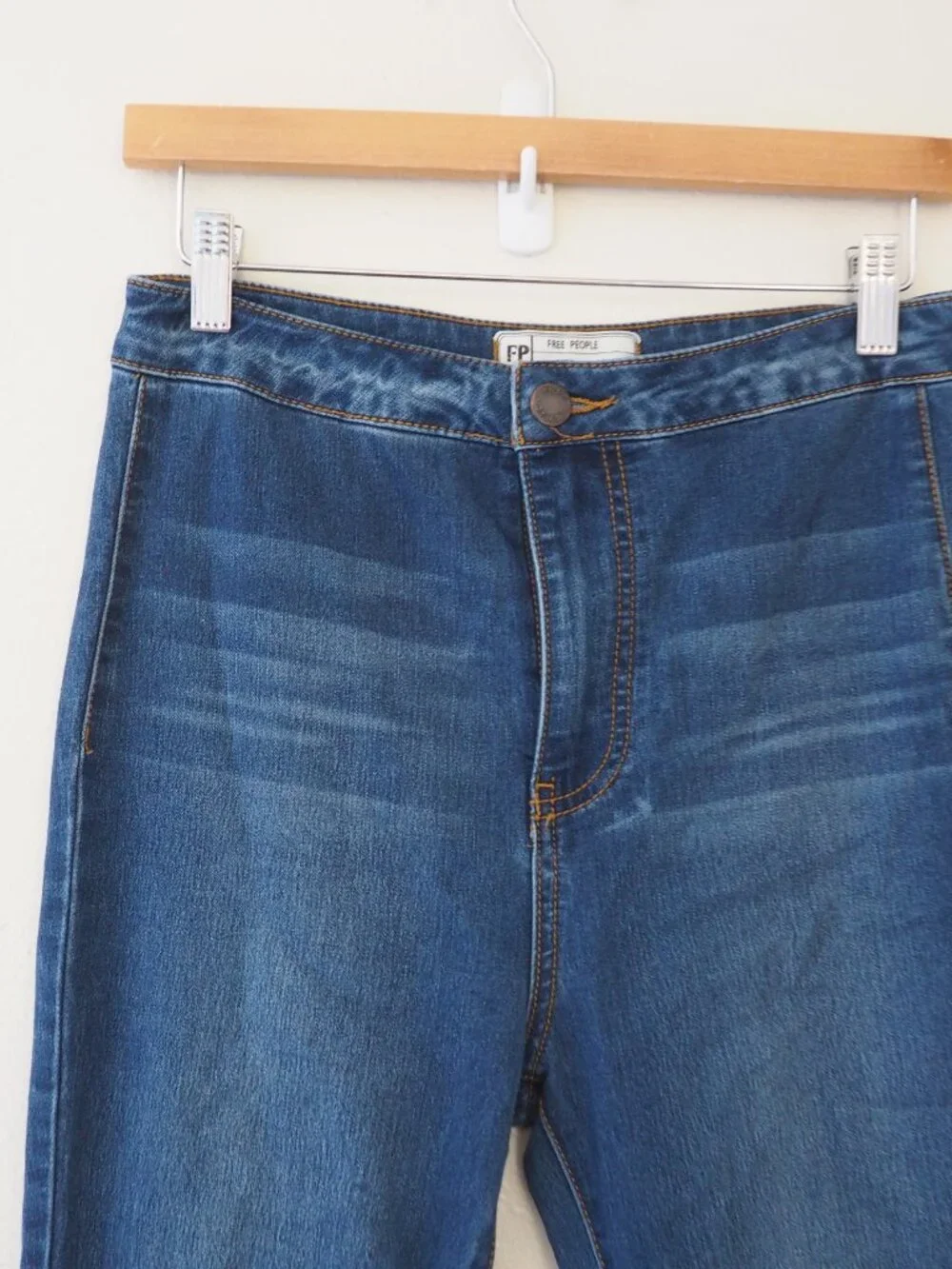 Free People Ultra Flare Bell Bottom Raw Hem Jeans sz W28